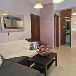 Niriides Pool House 1&2 דירה