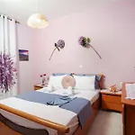 Niriides Pool House 1&2 Appartement Pefkochori