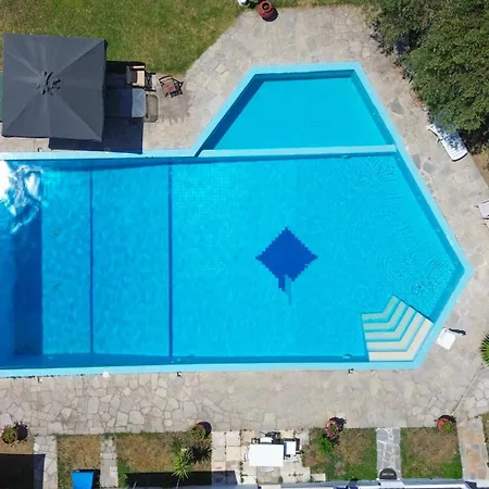 Daire Niriides Pool House 1&2 Pefkochori